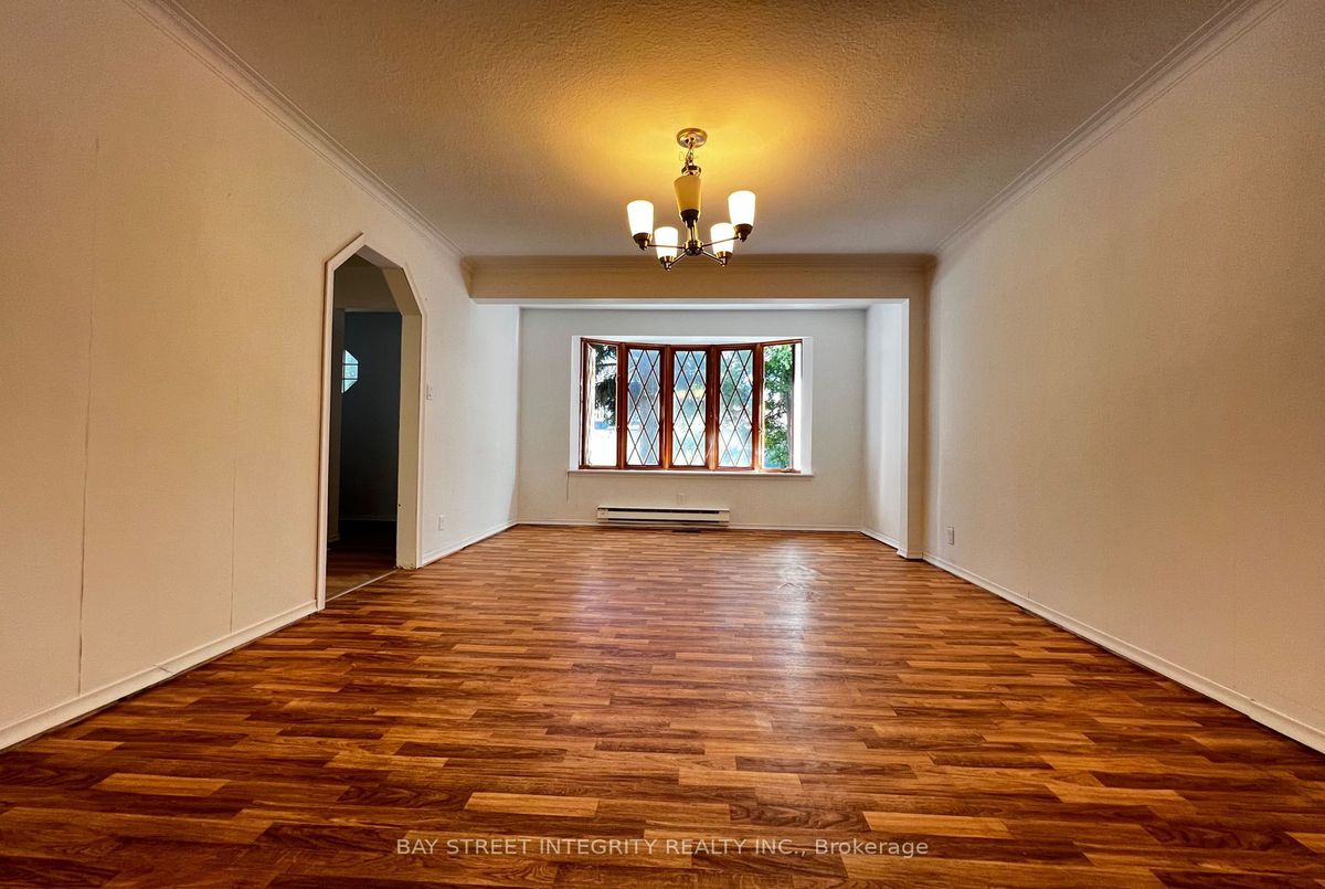 204 Greenfield Avenue Toronto 204 Greenfield Avenue Toronto