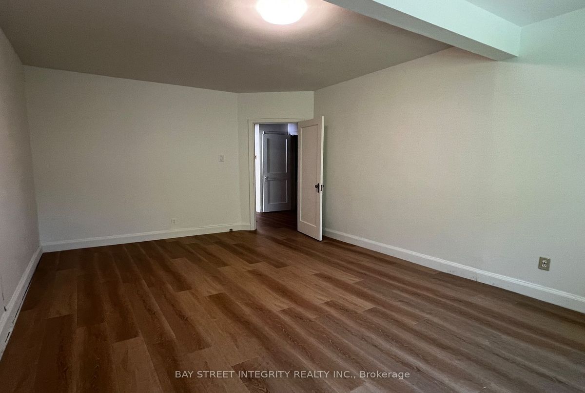 204 Greenfield Avenue Toronto 204 Greenfield Avenue Toronto