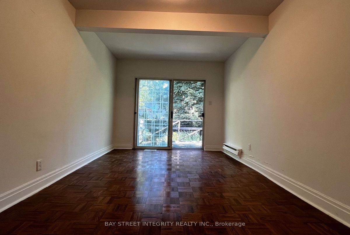 204 Greenfield Avenue Toronto 204 Greenfield Avenue Toronto