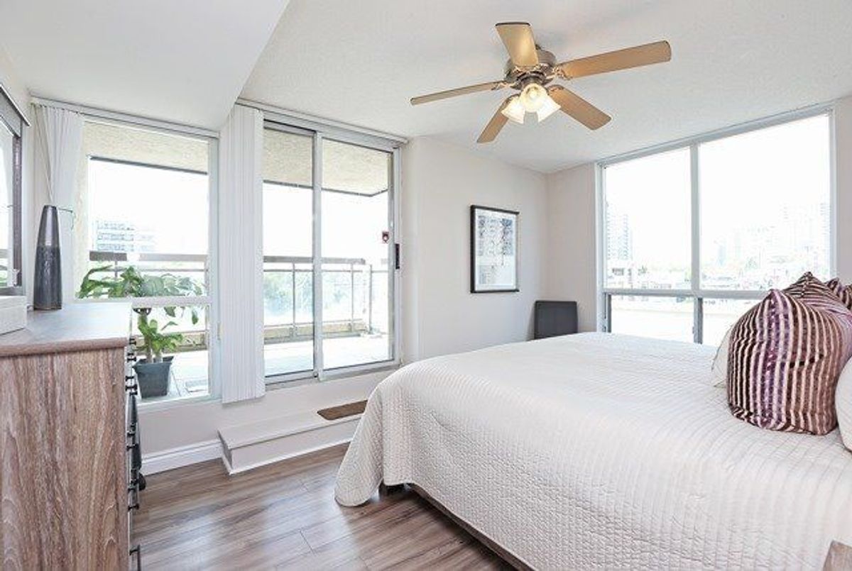 18 Parkview Avenue Toronto 18 Parkview Avenue Toronto