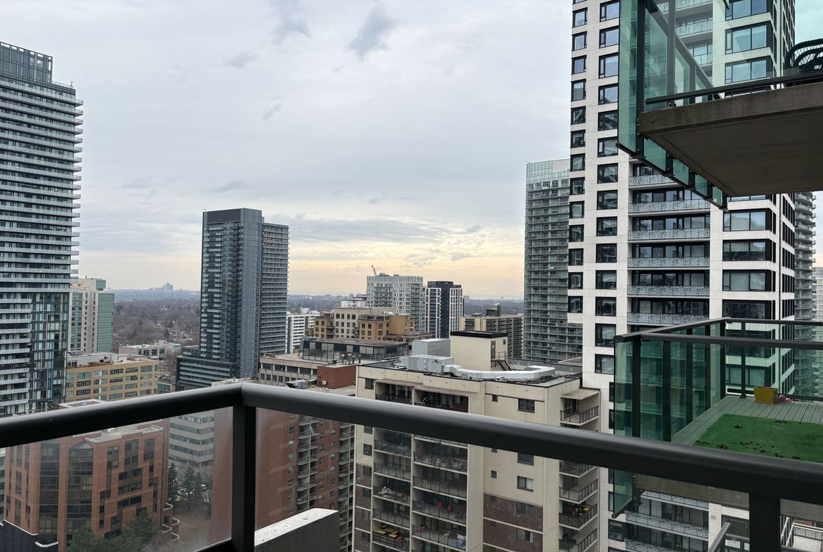 70 Roehampton Avenue Toronto 70 Roehampton Avenue Toronto