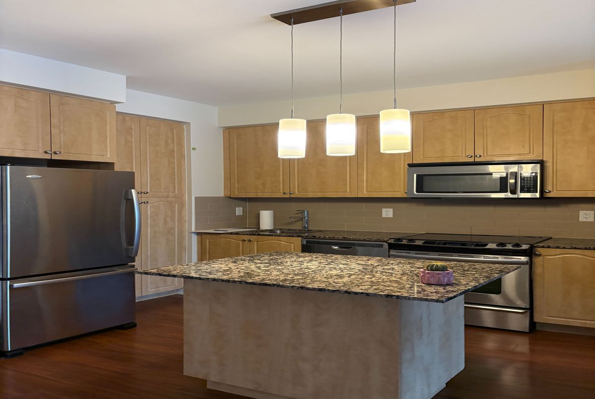 70 Roehampton Avenue Toronto 70 Roehampton Avenue Toronto