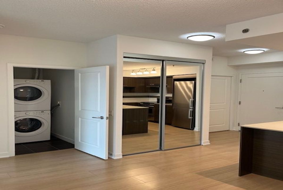 320 Tweedsmuir Avenue Toronto 320 Tweedsmuir Avenue Toronto