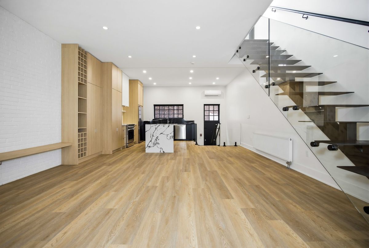 1067 College Street Toronto 1067 College Street Toronto