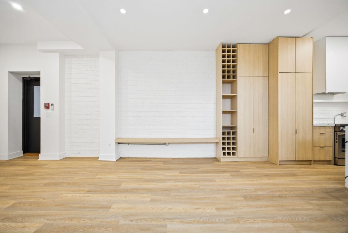 1067 College Street Toronto 1067 College Street Toronto