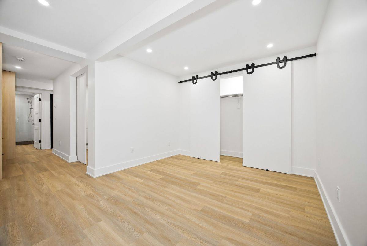 1067 College Street Toronto 1067 College Street Toronto