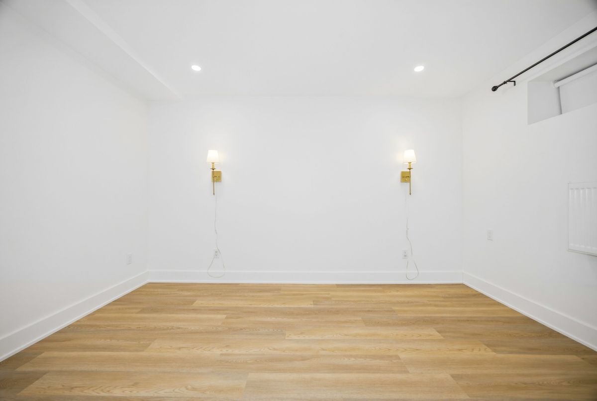 1067 College Street Toronto 1067 College Street Toronto