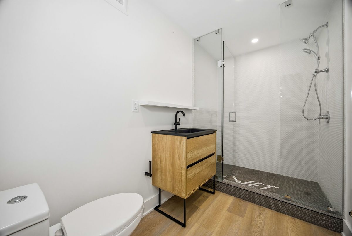 1067 College Street Toronto 1067 College Street Toronto