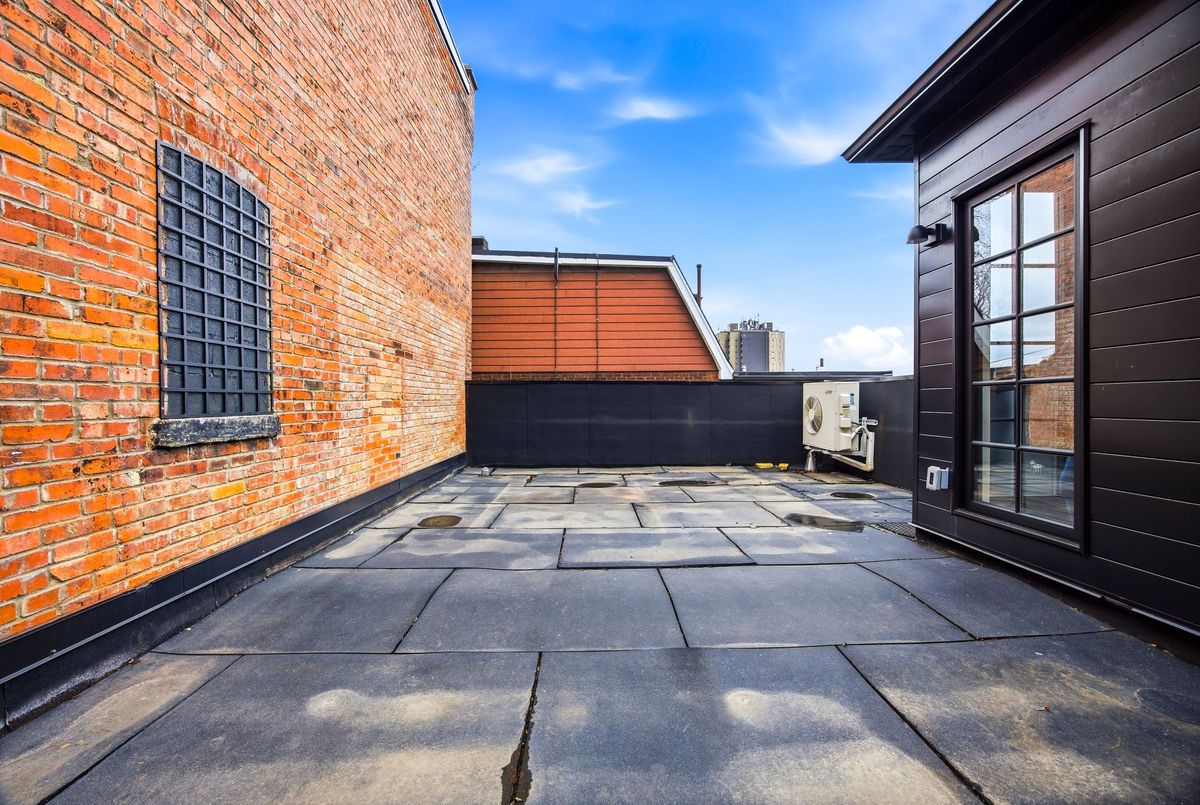 1067 College Street Toronto 1067 College Street Toronto