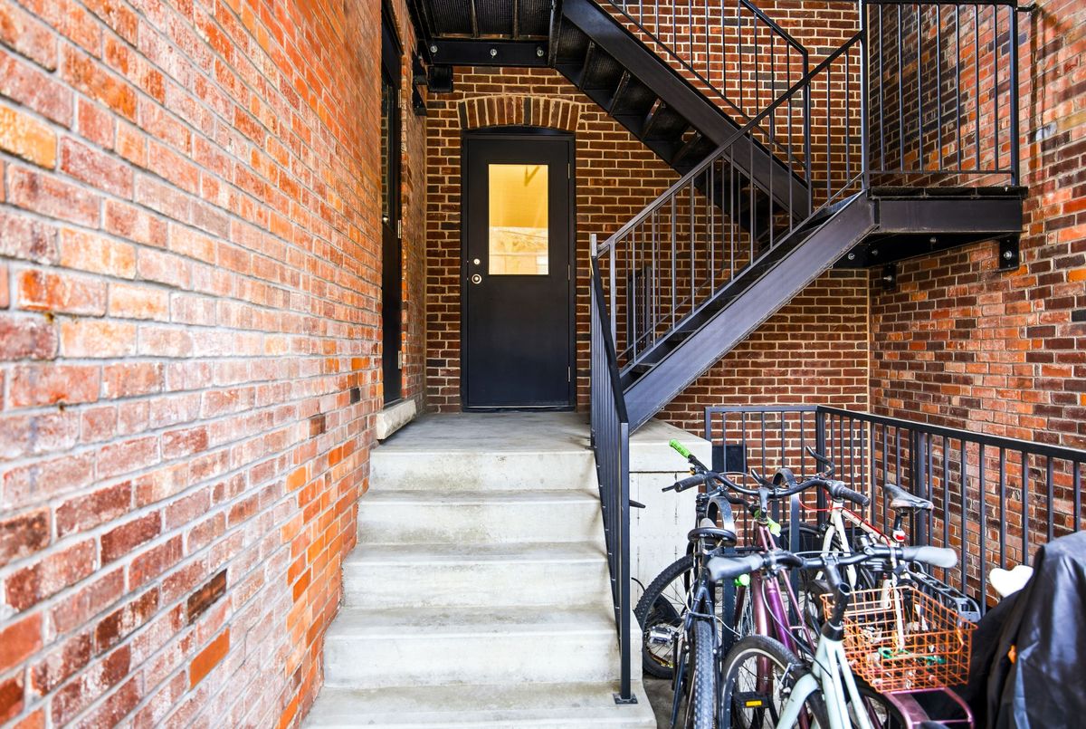 1067 College Street Toronto 1067 College Street Toronto