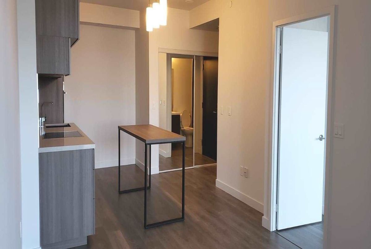 8 Eglinton Avenue E Toronto 8 Eglinton Avenue E Toronto