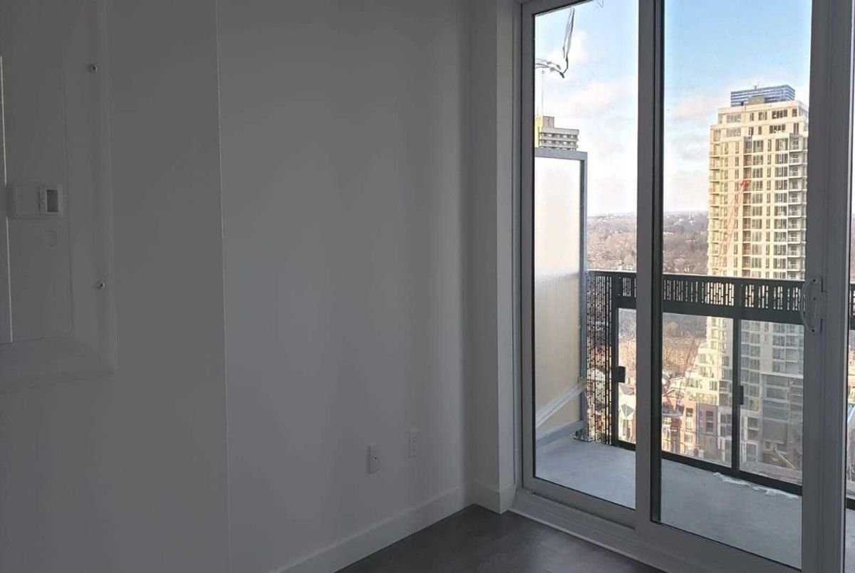 8 Eglinton Avenue E Toronto 8 Eglinton Avenue E Toronto