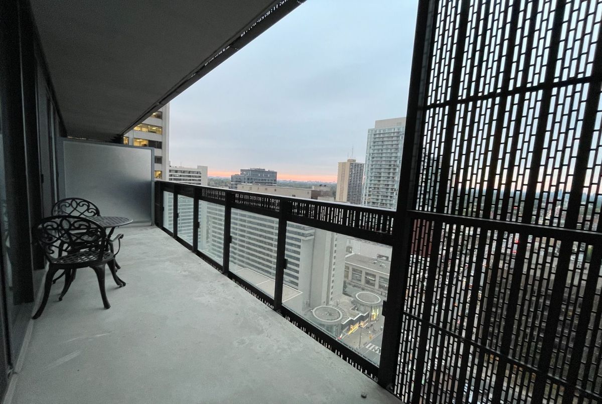 8 Eglinton Avenue E Toronto 8 Eglinton Avenue E Toronto