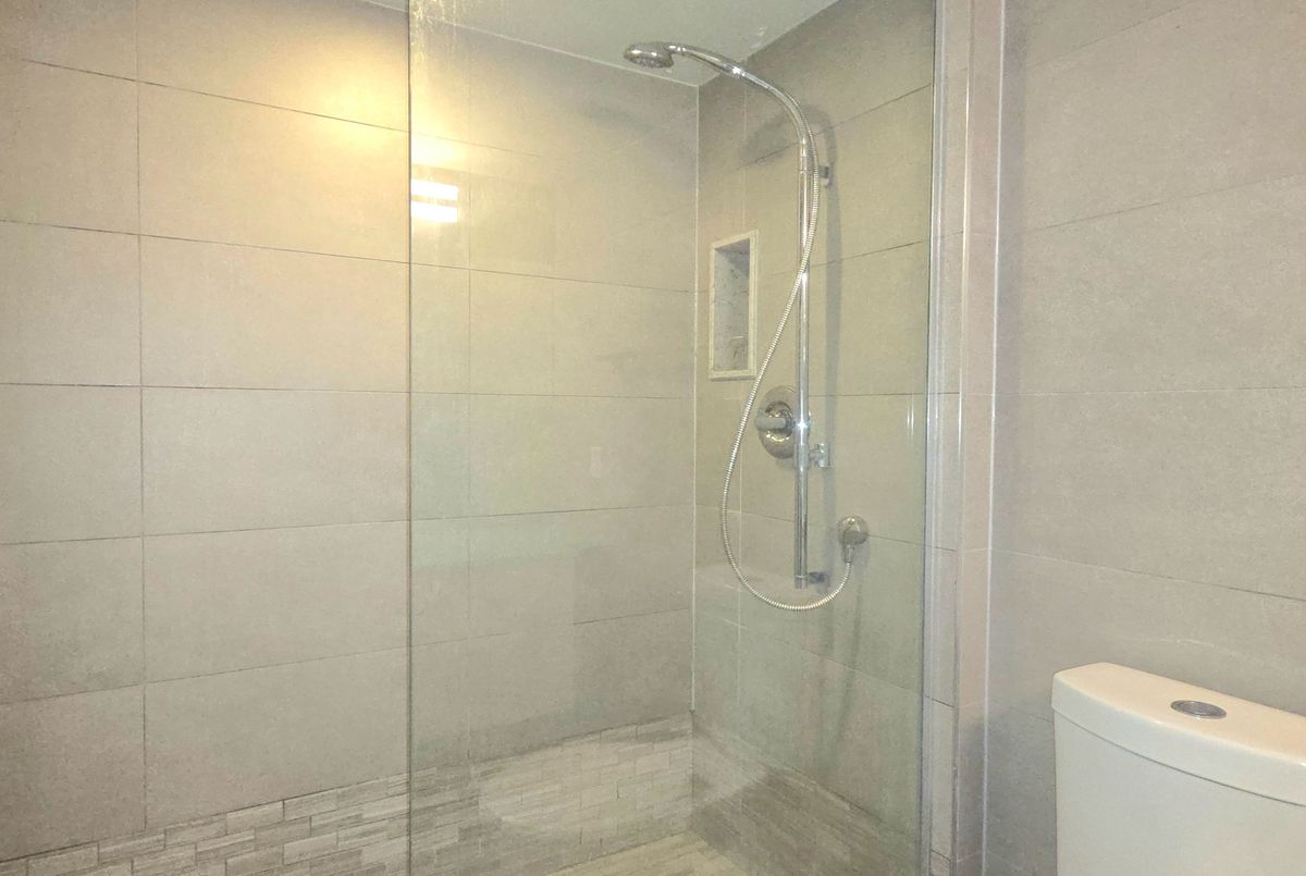 300 Front Street W Toronto 300 Front Street W Toronto