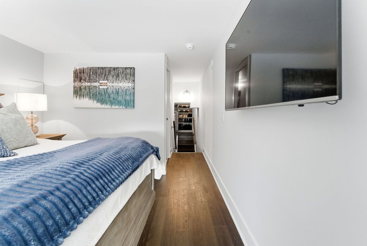 111 St Clair Avenue W Toronto 111 St Clair Avenue W Toronto