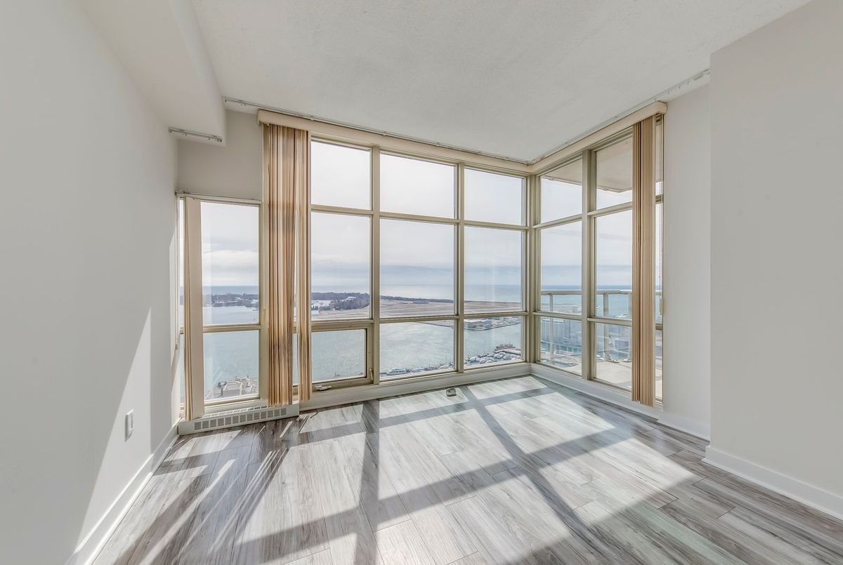 35 Mariner Terrace Toronto 35 Mariner Terrace Toronto