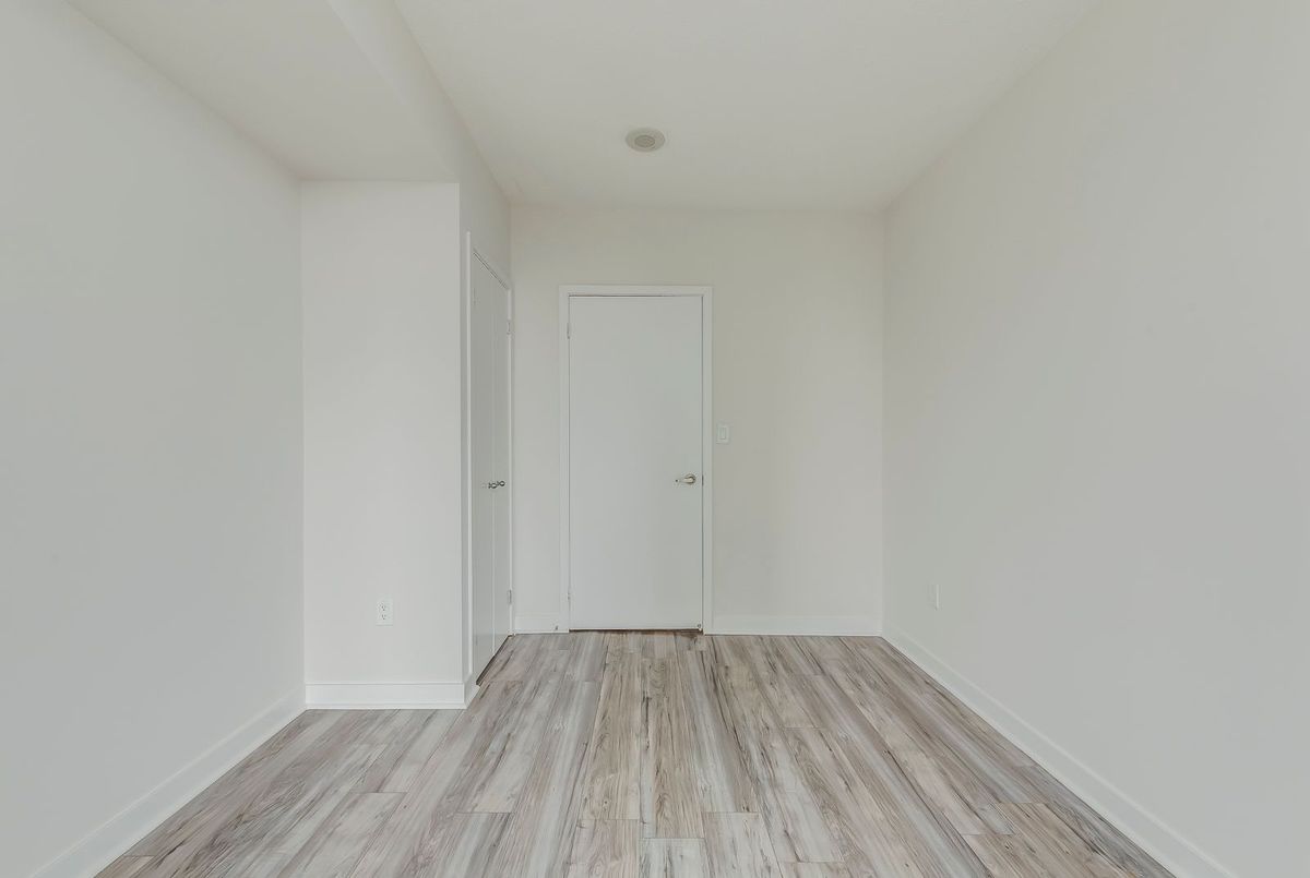 35 Mariner Terrace Toronto 35 Mariner Terrace Toronto