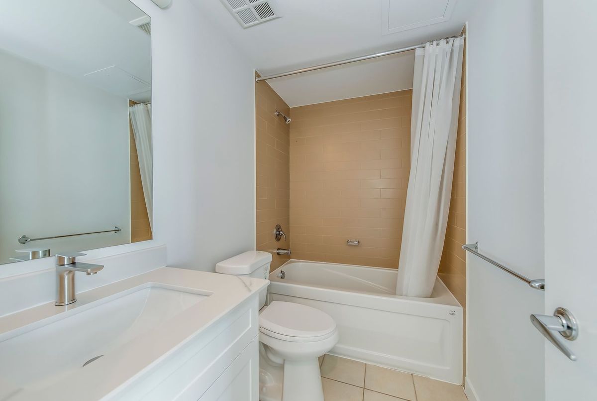 35 Mariner Terrace Toronto 35 Mariner Terrace Toronto