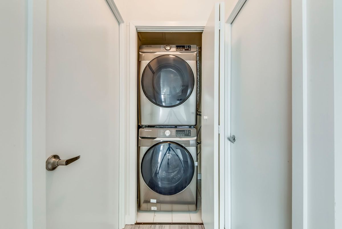 35 Mariner Terrace Toronto 35 Mariner Terrace Toronto