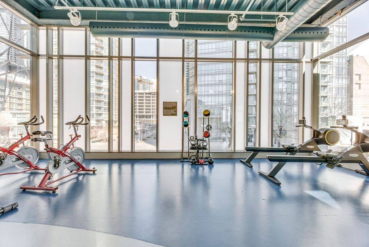 35 Mariner Terrace Toronto 35 Mariner Terrace Toronto