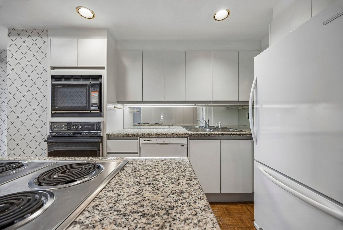 55 Prince Arthur Avenue Toronto 55 Prince Arthur Avenue Toronto