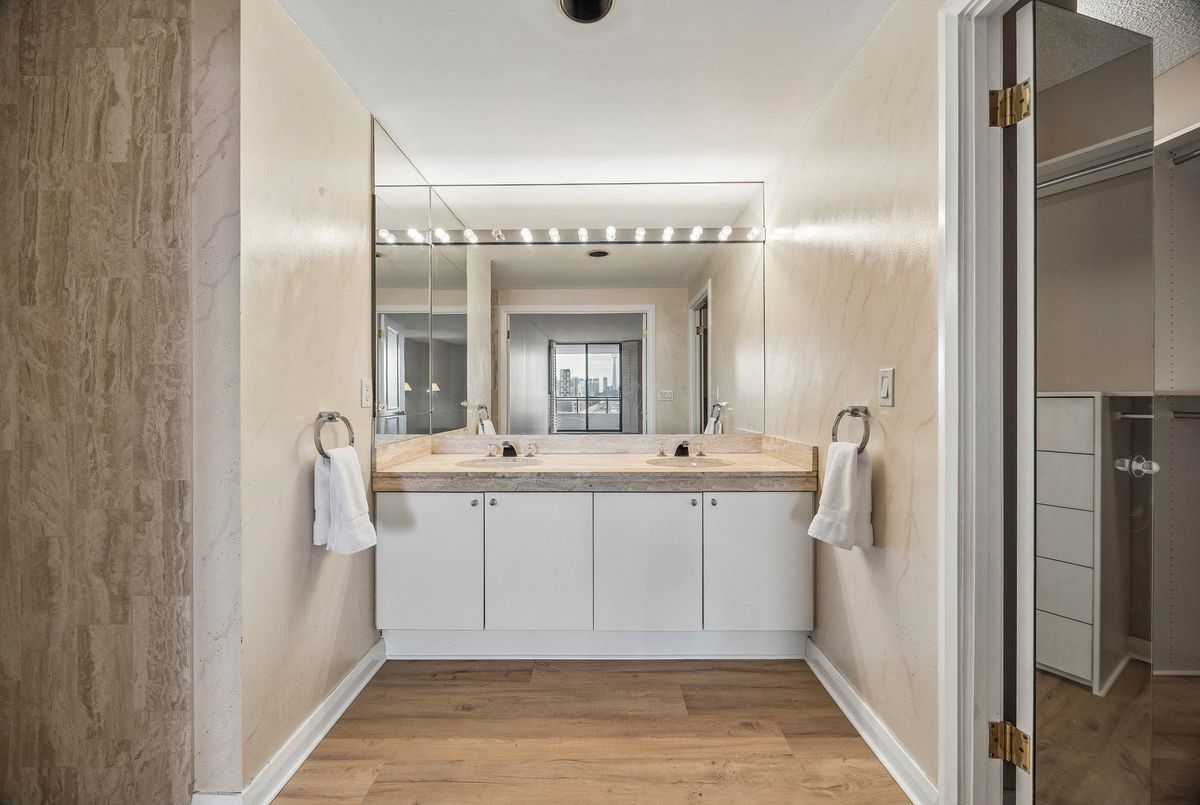 55 Prince Arthur Avenue Toronto 55 Prince Arthur Avenue Toronto