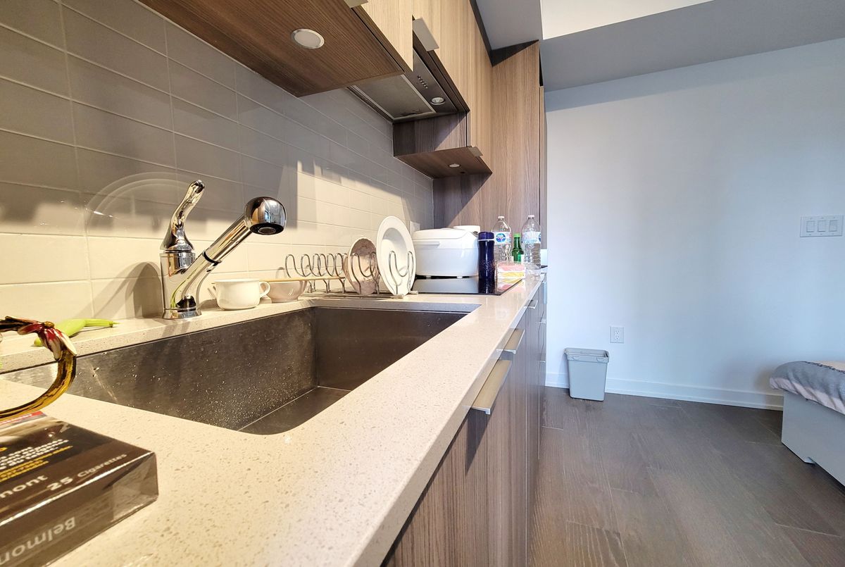 11 Wellesley Street W Toronto 11 Wellesley Street W Toronto