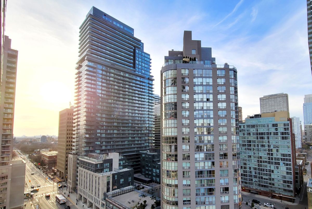 11 Wellesley Street W Toronto 11 Wellesley Street W Toronto