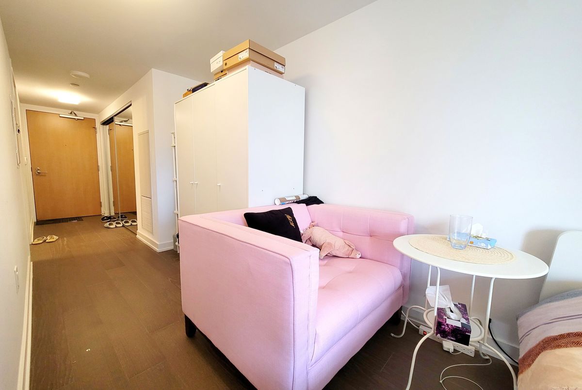 11 Wellesley Street W Toronto 11 Wellesley Street W Toronto