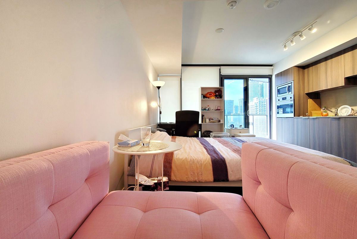 11 Wellesley Street W Toronto 11 Wellesley Street W Toronto