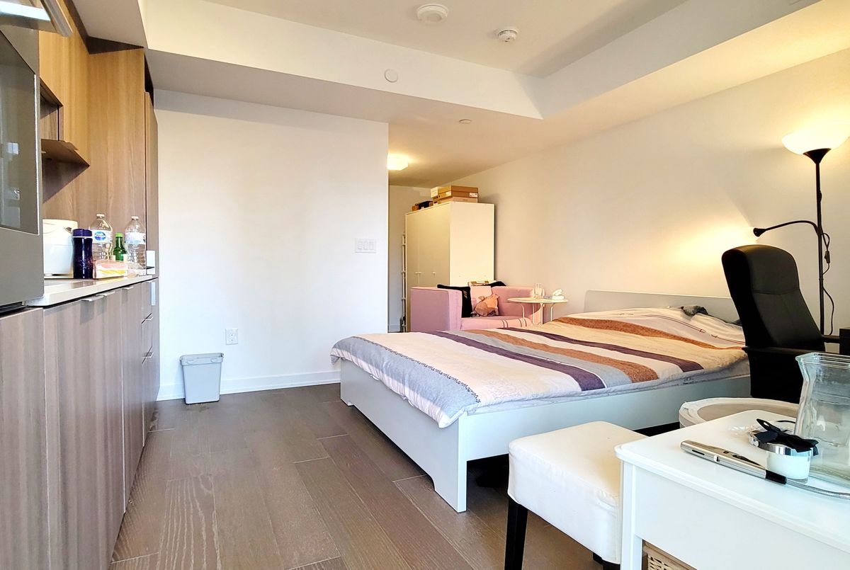 11 Wellesley Street W Toronto 11 Wellesley Street W Toronto