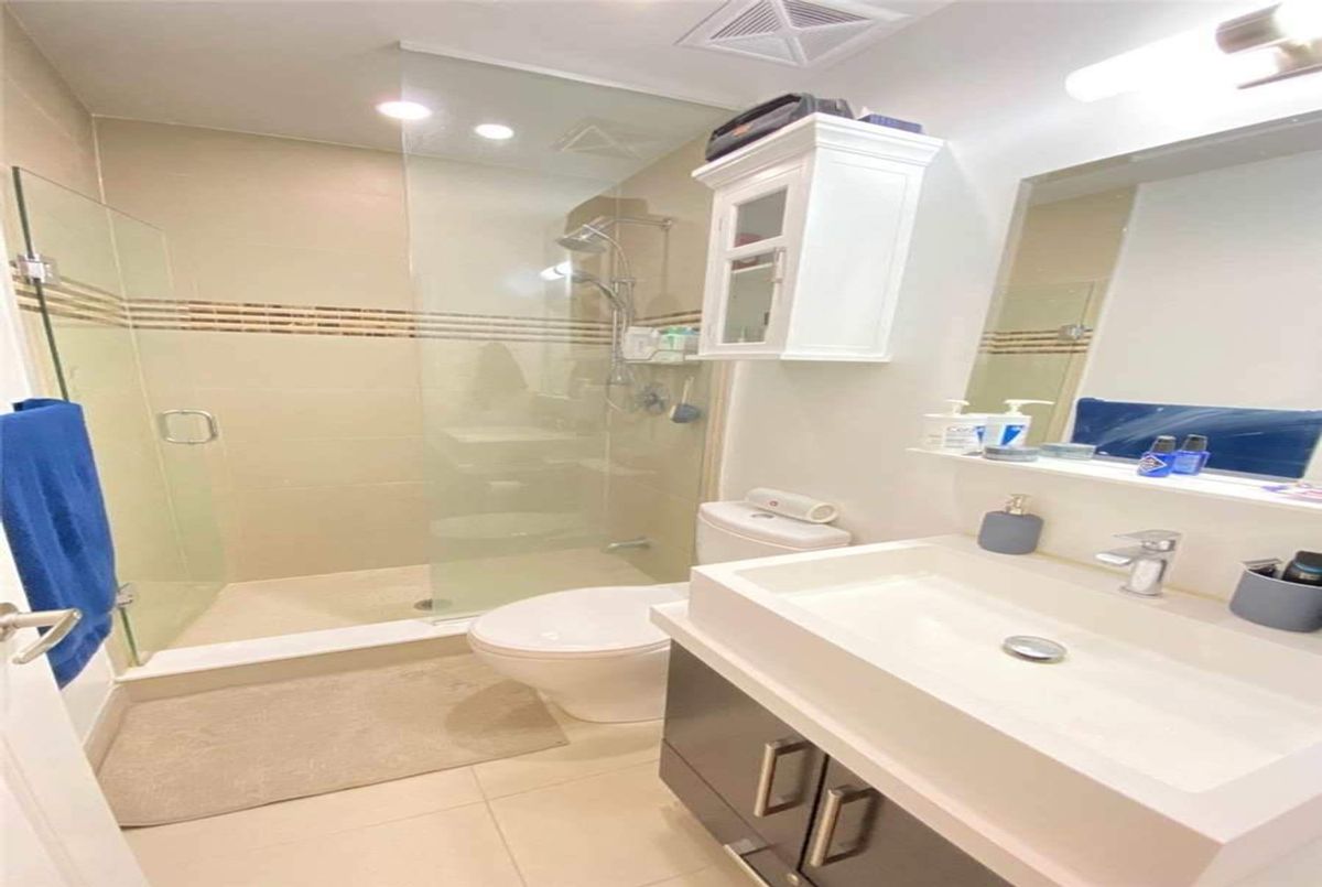 1080 Bay Street Toronto 1080 Bay Street Toronto