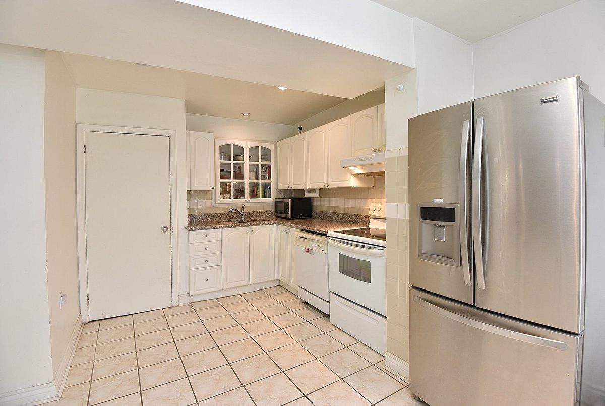 1022 Willowdale Avenue Toronto 1022 Willowdale Avenue Toronto