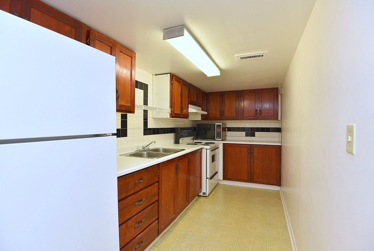 1022 Willowdale Avenue Toronto 1022 Willowdale Avenue Toronto