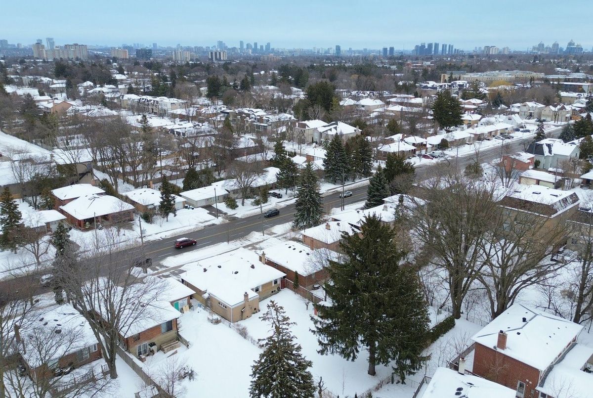 1022 Willowdale Avenue Toronto 1022 Willowdale Avenue Toronto