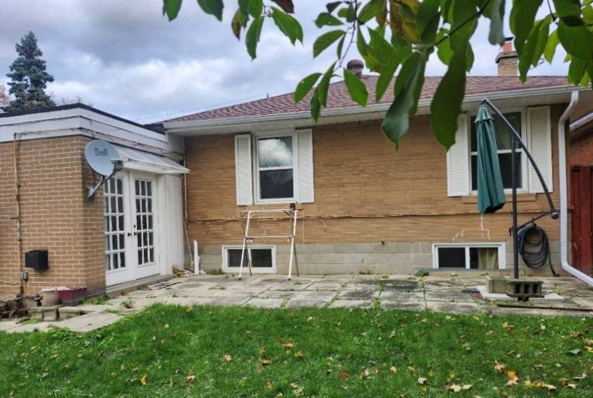 1022 Willowdale Avenue Toronto 1022 Willowdale Avenue Toronto