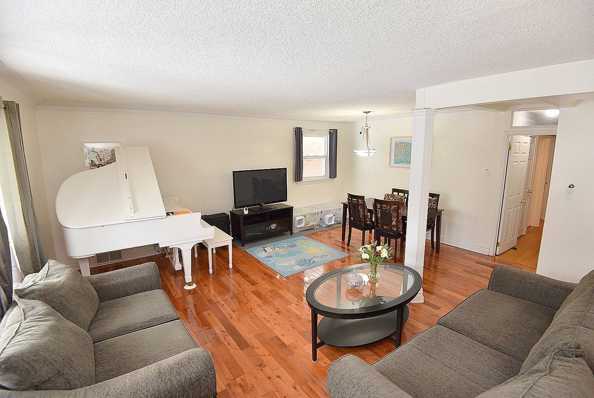 1022 Willowdale Avenue Toronto 1022 Willowdale Avenue Toronto