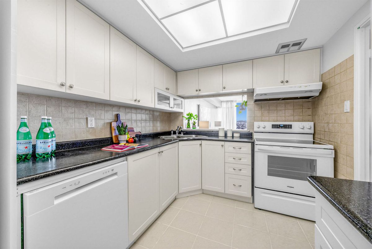 55 Skymark Drive Toronto 55 Skymark Drive Toronto