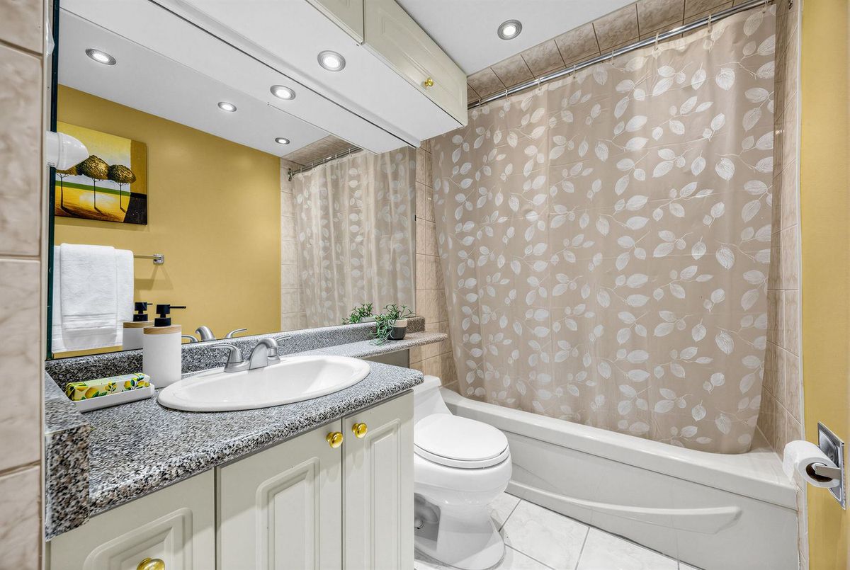 55 Skymark Drive Toronto 55 Skymark Drive Toronto