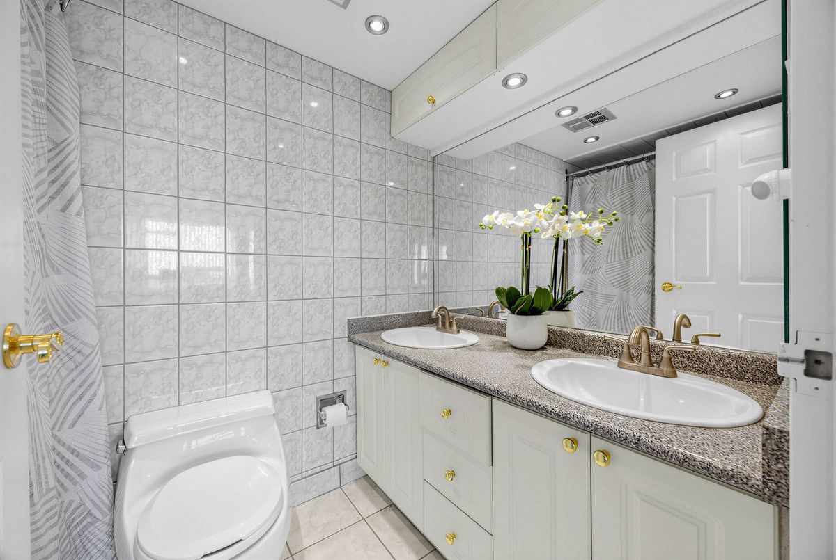 55 Skymark Drive Toronto 55 Skymark Drive Toronto