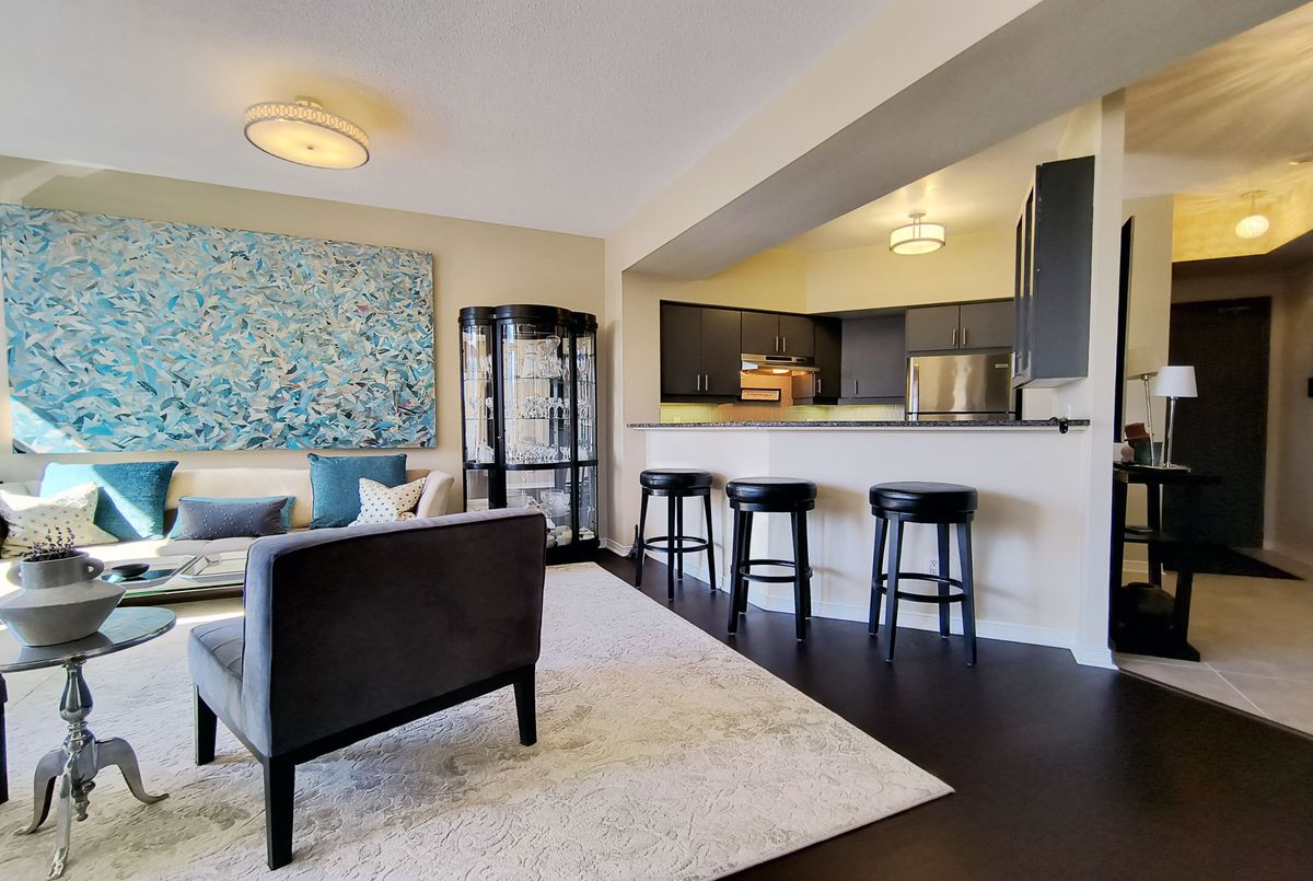 451 Rosewell Avenue Toronto 451 Rosewell Avenue Toronto