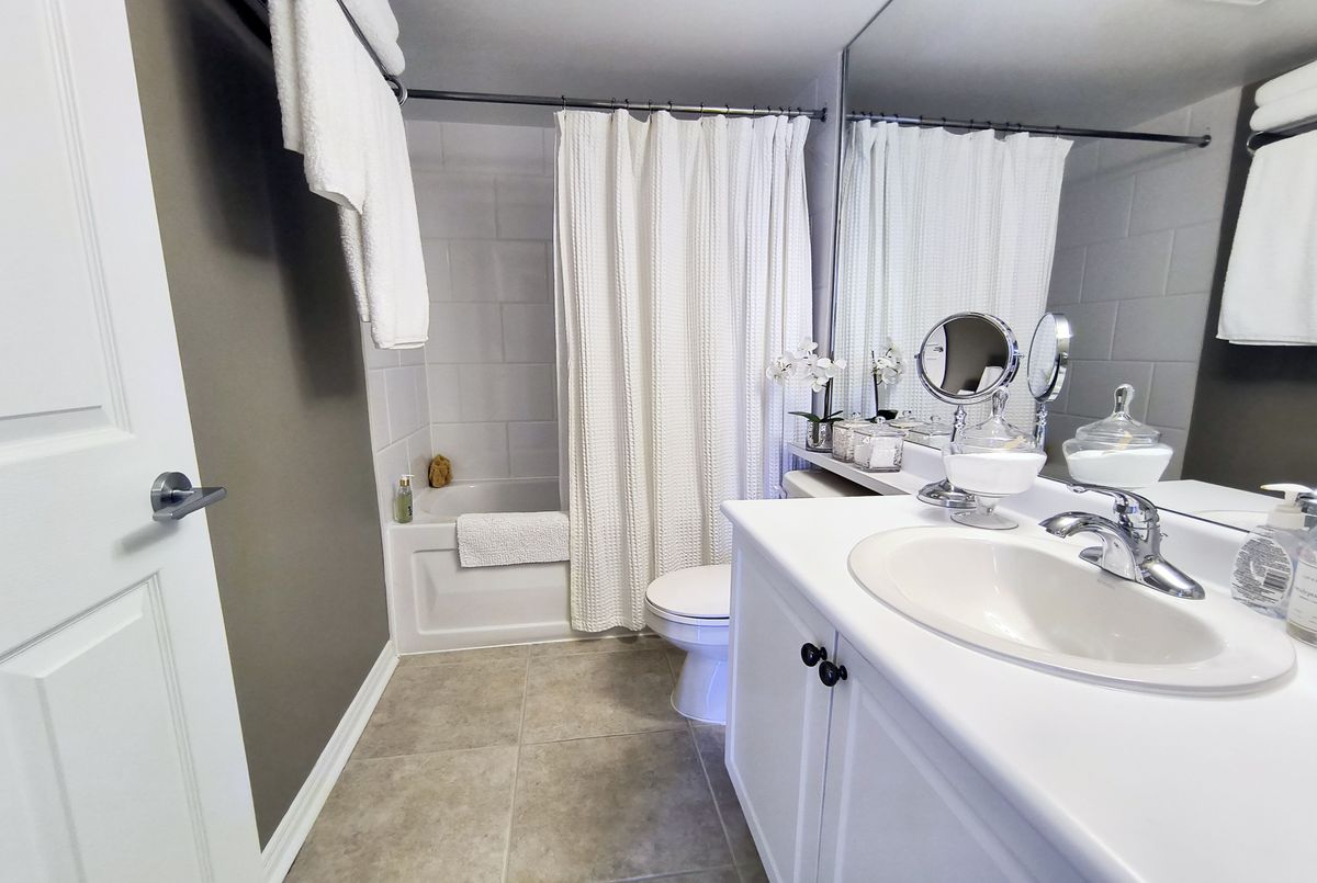 451 Rosewell Avenue Toronto 451 Rosewell Avenue Toronto