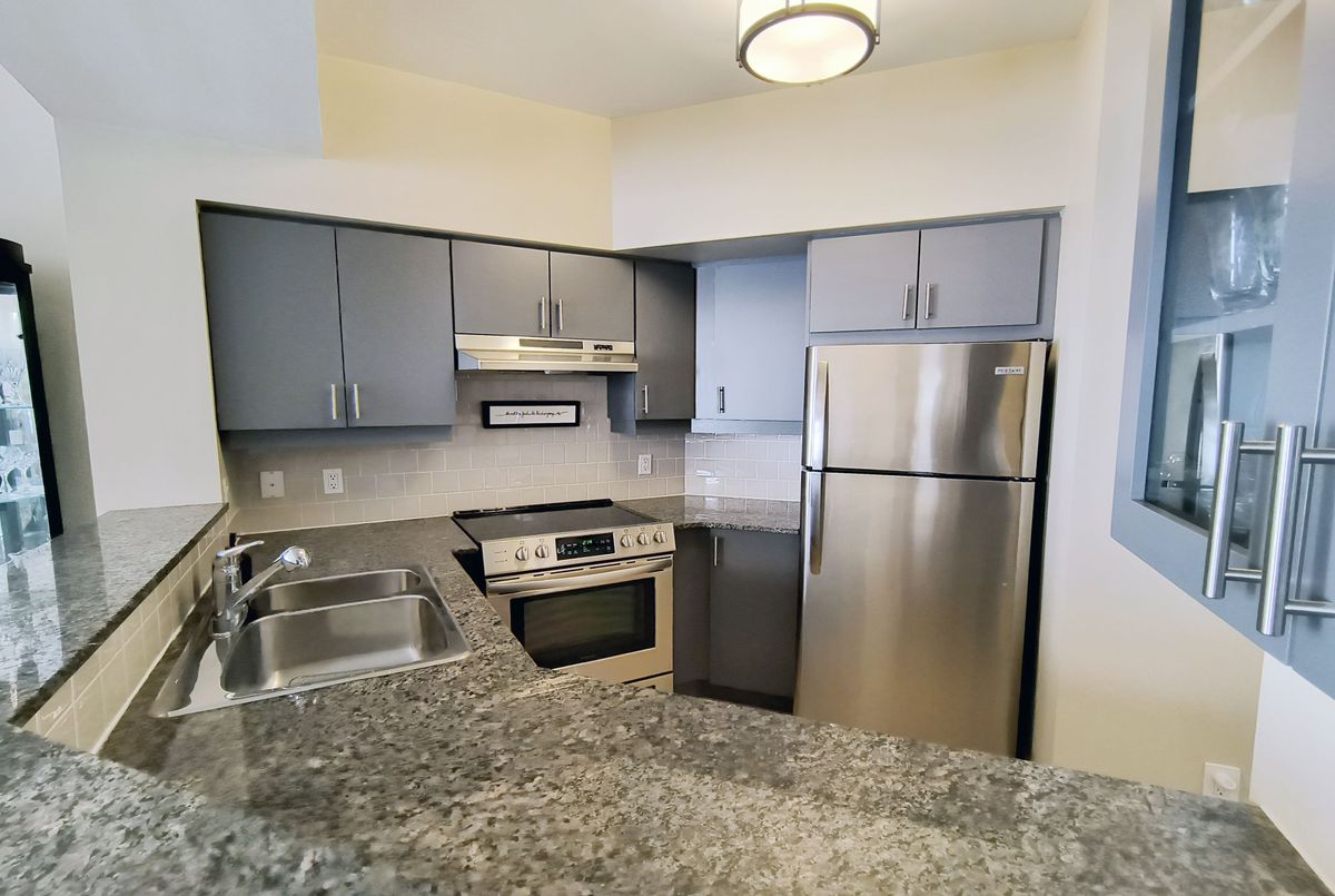 451 Rosewell Avenue Toronto 451 Rosewell Avenue Toronto
