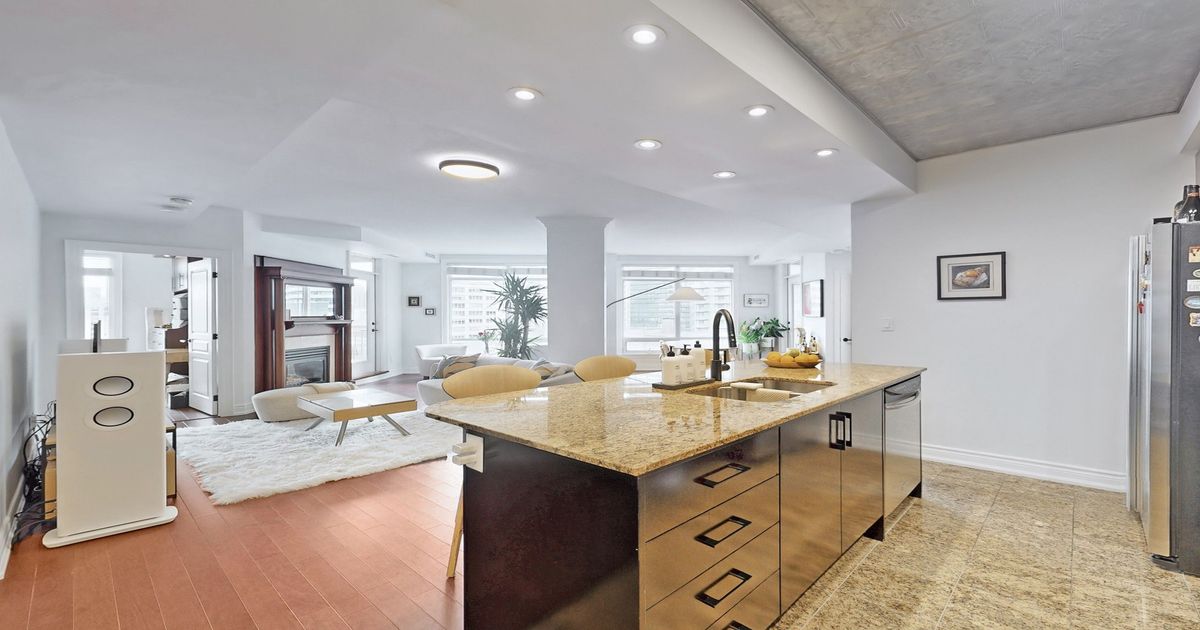 100 Hayden Street Toronto