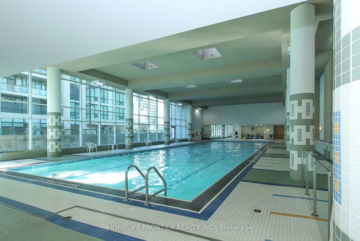 12 Yonge Street Toronto 12 Yonge Street Toronto