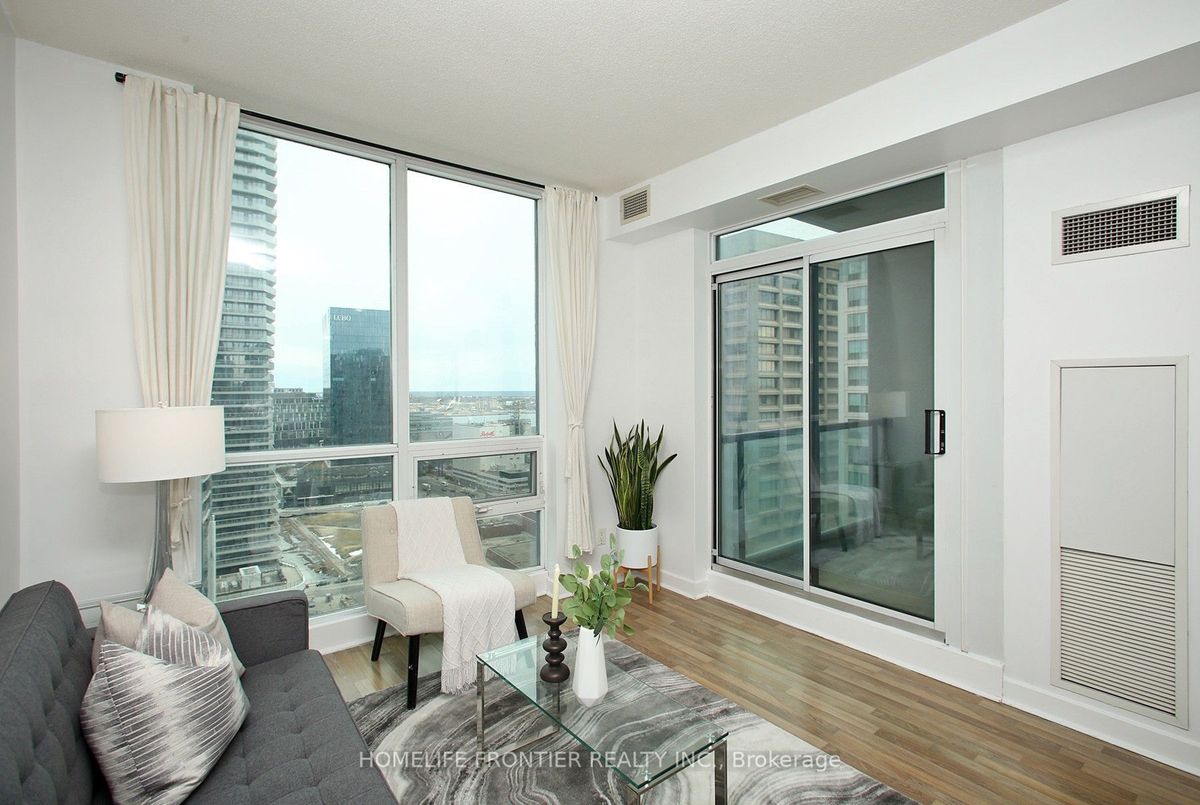 12 Yonge Street Toronto 12 Yonge Street Toronto