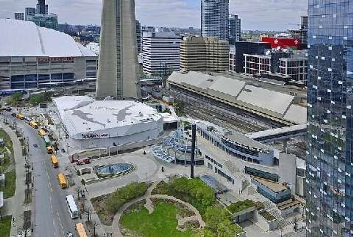 30 Grand Trunk Crescent Toronto 30 Grand Trunk Crescent Toronto