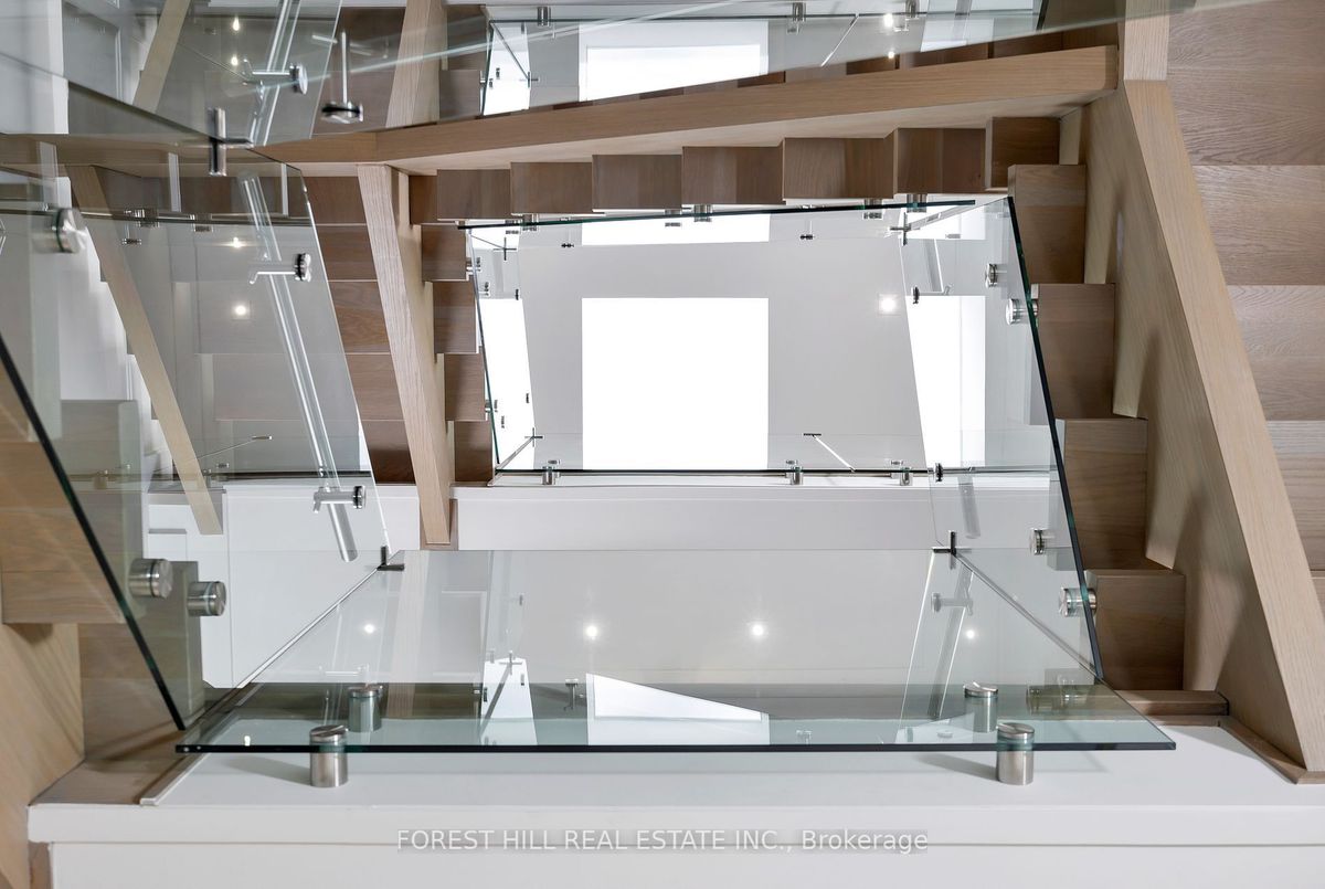 239 Cortleigh Boulevard Toronto 239 Cortleigh Boulevard Toronto