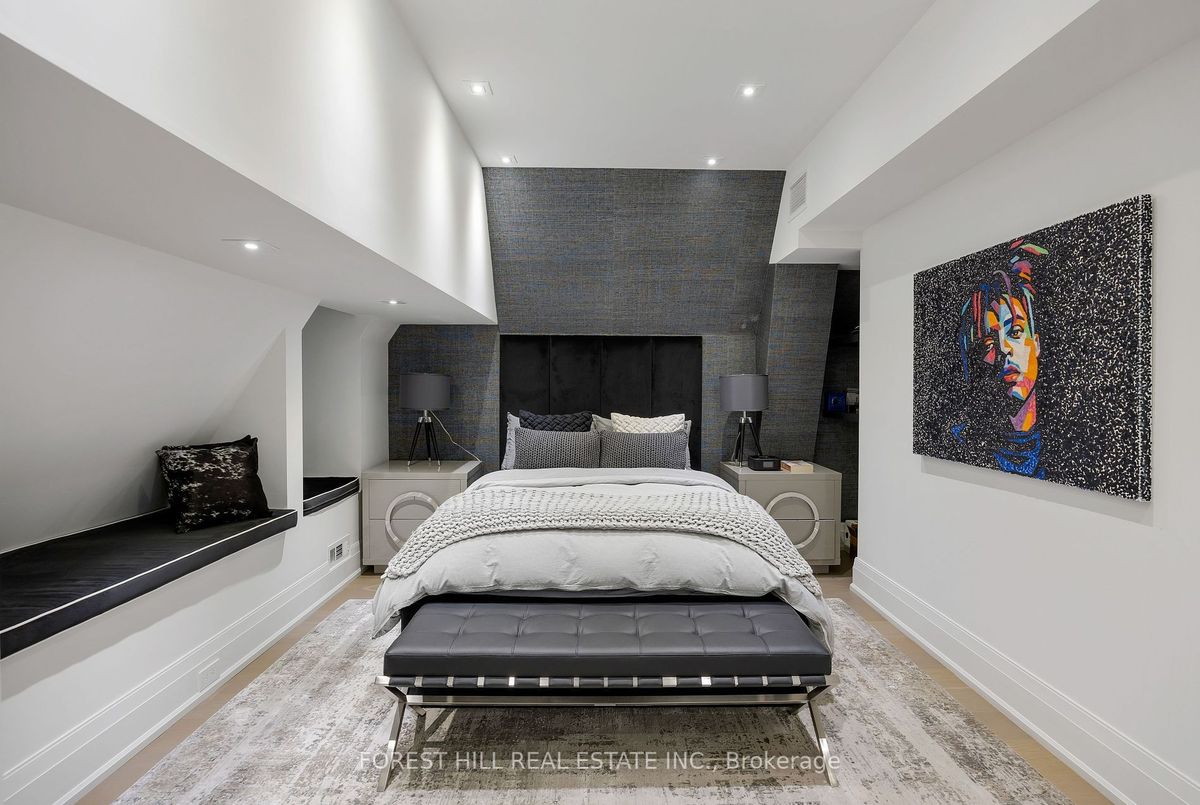 239 Cortleigh Boulevard Toronto 239 Cortleigh Boulevard Toronto