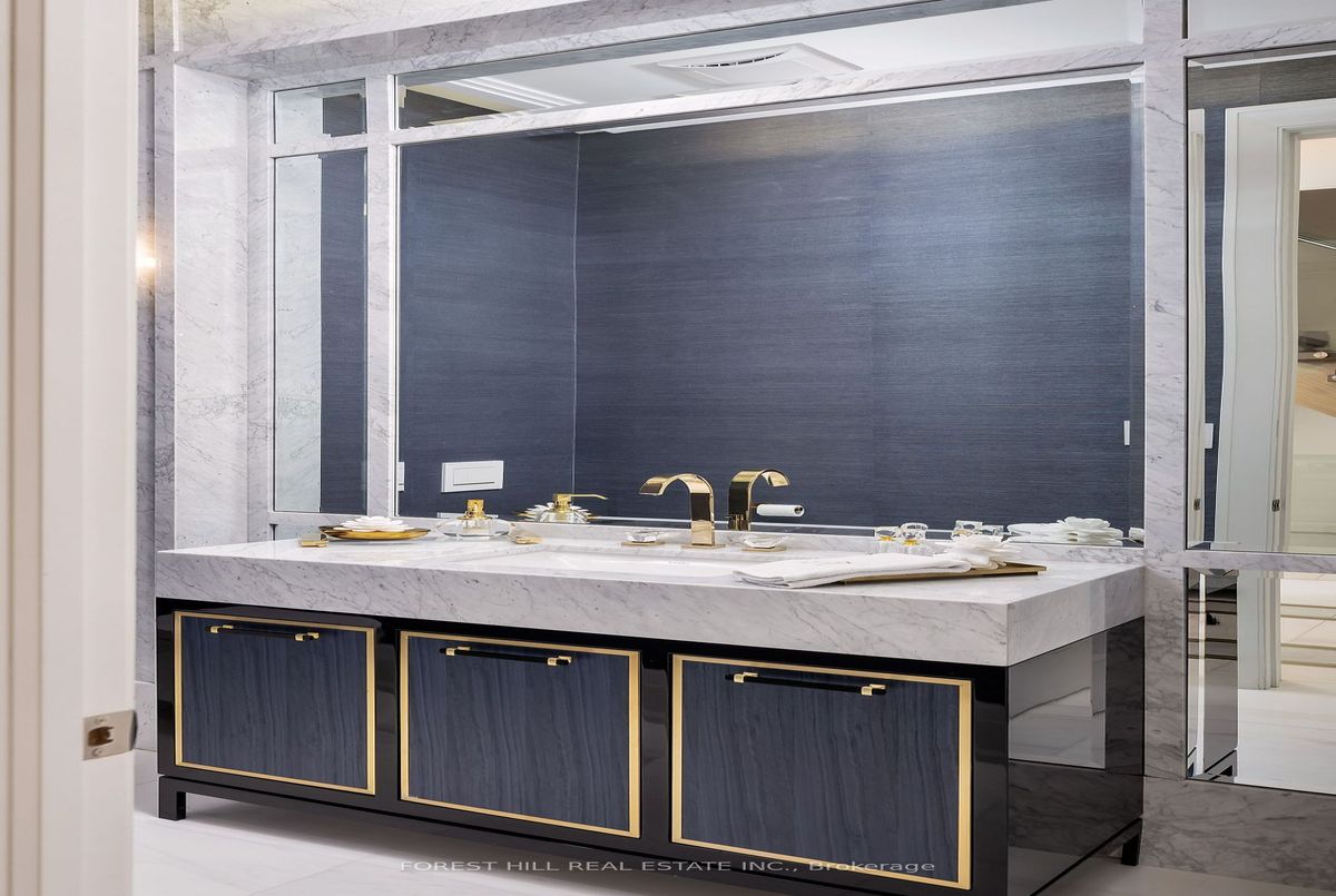 239 Cortleigh Boulevard Toronto 239 Cortleigh Boulevard Toronto